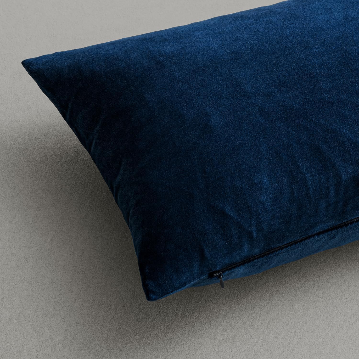 MIULEE Velvet Throw Pillow Covers 18x18 Inch, Pack of 2 - Dark Blue, Super Soft Decorative Square Cushion Cases Modern Luxury Home Decor for Sofa, Couch, Bed, Chair